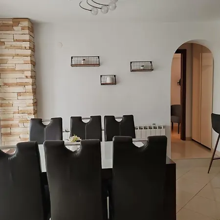 And Danijel Lejlighed Sveti Filip i Jakov